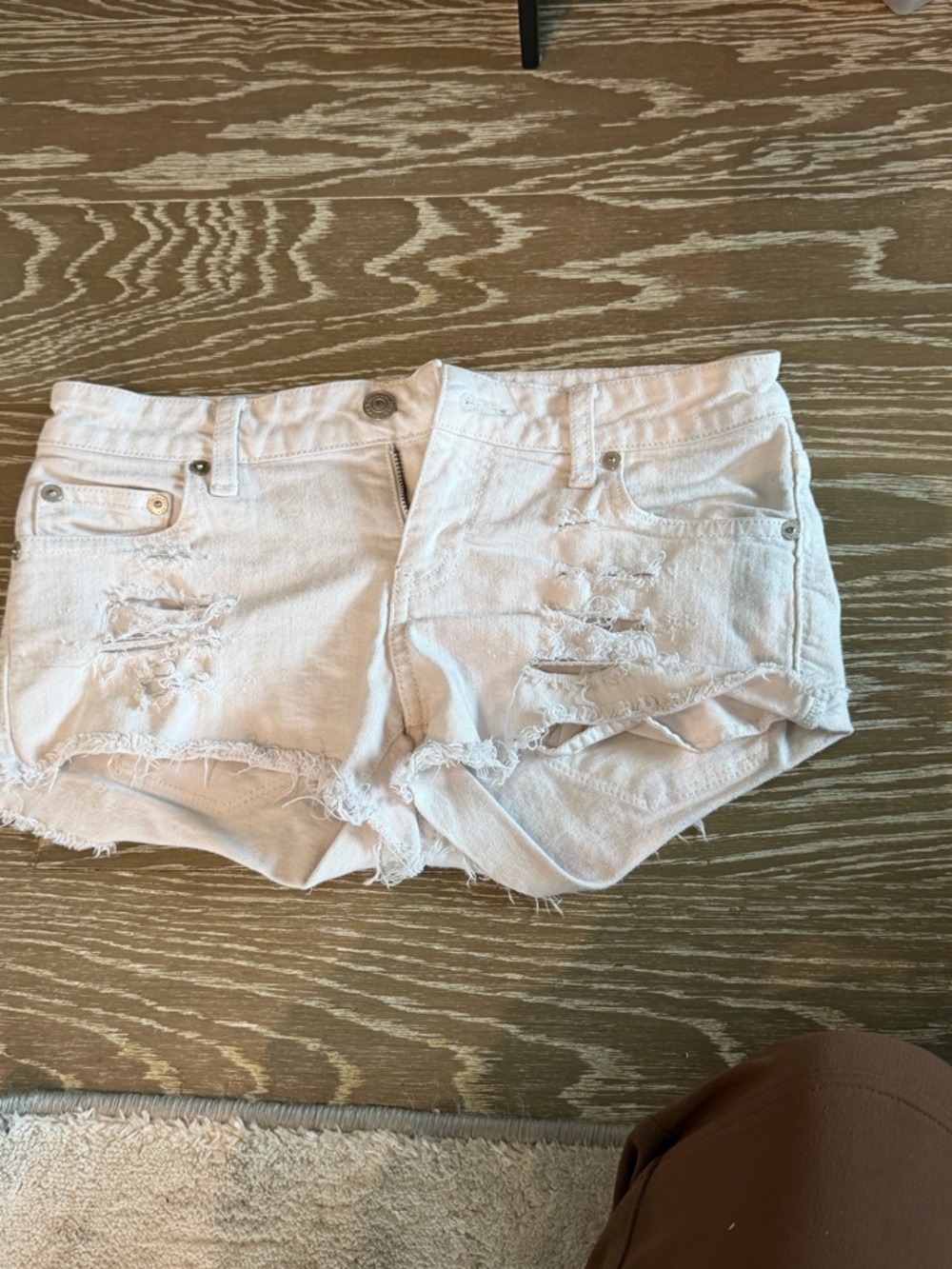 Women’s Distressed White Denim Shorts size 26